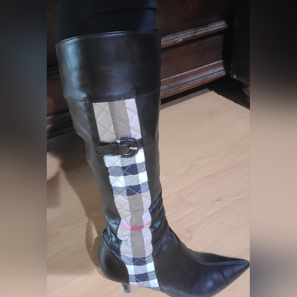 Burberry boots